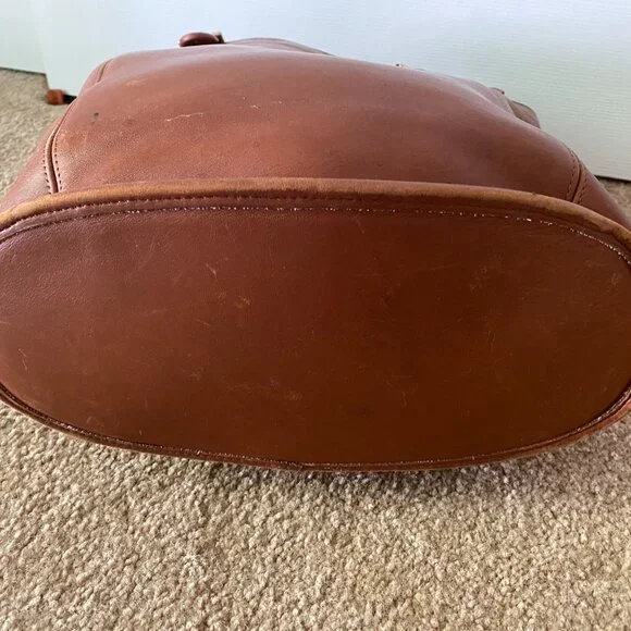 Vintage Coach Bucket Bag - Picture 4 of 8